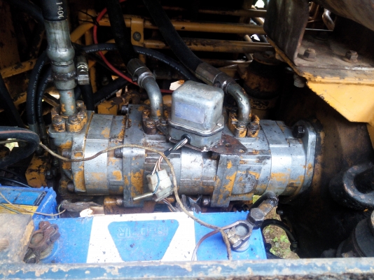 ขายรถแบคโฮ KOMATSU PC60-3 ราคา 350000