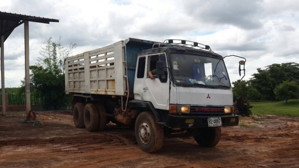 ขายด่วนไอ้หลงMA10สปีด2เพลาดั้มเบรคใหญ่ขายตามสภาพราคาถูกสุดๆโทร0856842587