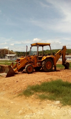 ขายรถตักหน้าขุดหลัง JCB เพลาเดี่ยว เอกสารเล่มทะเบียน ราคา 200000