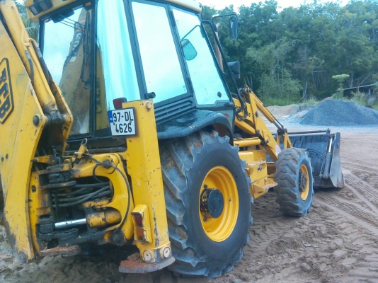 ขายรถตักหน้าขุดหลัง JCB 2 เพลา เอกสารเล่มทะเบียน ราคา 1300000 ขายรถตักหน้าขุดหลัง JCB 2 เพลา เอกสารเล่มทะเบียน ราคา 1300000