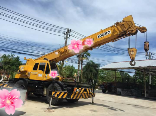 ขายรถเครน KOBELCO 4 ล้อขนาด 25 ตัน เอกสารเล่มทะเบียน ราคา 2700000