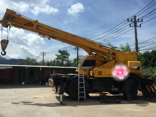 ขายรถเครน KOBELCO 4 ล้อขนาด 25 ตัน เอกสารเล่มทะเบียน ราคา 2700000