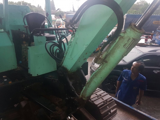 แบ็คโฮ 30รุน3 รถไช้งานได้ดี ไม่โหลด แบ็คโฮ 30รุน3 รถไช้งานได้ดี ไม่โหลด