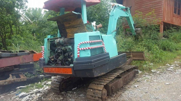 แบ็คโฮ 30รุน3 รถไช้งานได้ดี ไม่โหลด แบ็คโฮ 30รุน3 รถไช้งานได้ดี ไม่โหลด