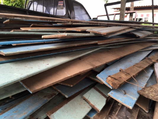 ขายไม้หลุมพอ 1 คันรถ 10 ล้อ ราคา 100000 ขายไม้หลุมพอ 1 คันรถ 10 ล้อ ราคา 100000