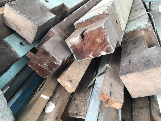 ขายไม้หลุมพอ 1 คันรถ 10 ล้อ ราคา 100000 ขายไม้หลุมพอ 1 คันรถ 10 ล้อ ราคา 100000