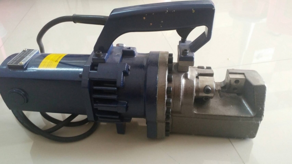 ขายเครื่องตัดเหล็ก 25 มิล รุ่น HBC-25 ยี่ห้อ MAX สภาพ90\% เหลือตัวสุดท้าย ราคา 19,000บาท