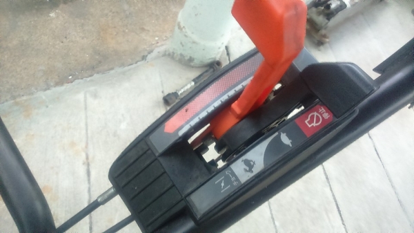 ขายรถตัดหญ้าเก่าญี่ปุ่นเดินเอง ปรับช้า-เร็วได้ เครื่องนิ่มมาก 12,000 บาท 0835662999 LineID : hs4trp ขายรถตัดหญ้าเก่าญี่ปุ่นเดินเอง ปรับช้า-เร็วได้ เครื่องนิ่มมาก 12,000 บาท 0835662999 LineID : hs4trp