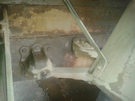 ขายรถบรรทุก 6 ล้อดัมพ์ใหญ่ HINO FF 168 แรงม้า ราคารวม 2 คัน 500000 ขายรถบรรทุก 6 ล้อดัมพ์ใหญ่ HINO FF 168 แรงม้า ราคารวม 2 คัน 500000