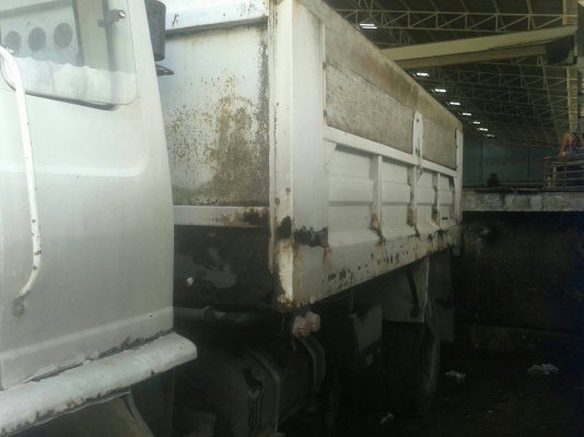 ขายรถบรรทุก 6 ล้อดัมพ์ใหญ่ HINO FF 168 แรงม้า ราคารวม 2 คัน 500000 ขายรถบรรทุก 6 ล้อดัมพ์ใหญ่ HINO FF 168 แรงม้า ราคารวม 2 คัน 500000