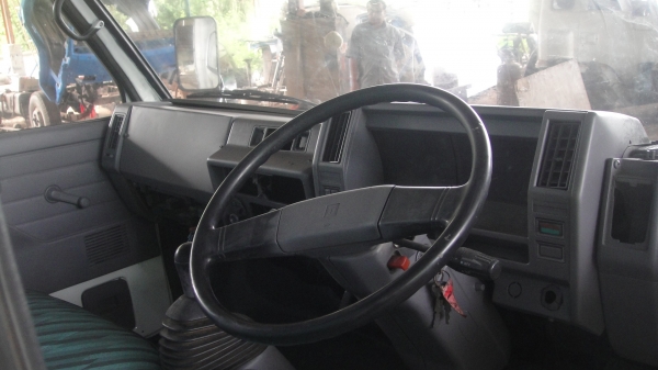 ดาวน์75000 ISUZU NKR ตู้แห้ง รถห้างแท้NKR58LU5 เครื่อง4BE1ฝาดำ110แรง เพาเวอร์ ฟิล์ม รถสวยมาก