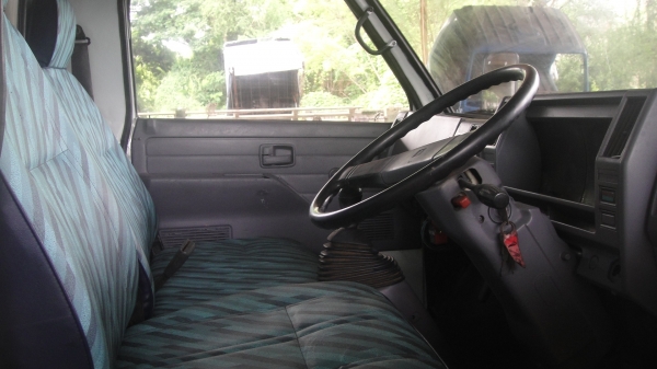 ดาวน์75000 ISUZU NKR ตู้แห้ง รถห้างแท้NKR58LU5 เครื่อง4BE1ฝาดำ110แรง เพาเวอร์ ฟิล์ม รถสวยมาก