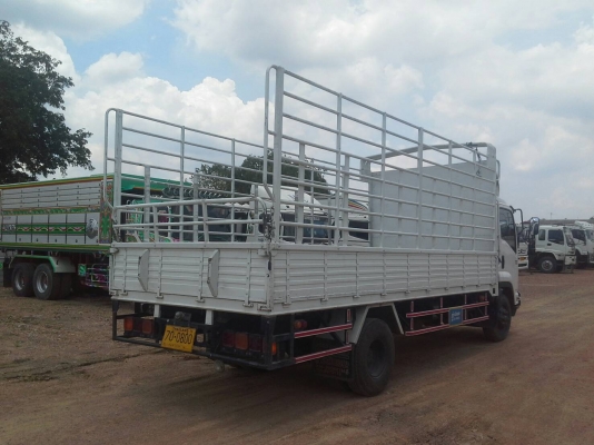 ขาย 6ล้อกระบะคอกเหล็ก/ISUZU/รุ่นFRR/190แรงม้า/ยาว 5.5ม./วิ่ง 64,xxx/ปี58