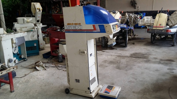 เครื่องชั่งเมล็ด ISEKI รุ่น 190-3 เก่าญี่ปุ่น สภาพสวย เครื่องพร้อมใช้งาน ทำให้การชั่งเป็นไปอย่างสะดวกและได้มาตรฐาน