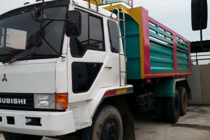 ลดราคาพิเศษ ด่วนๆ!!!  ขายรถสิบล้อดั้ม ยี่ห้อ MITSUBISHI รุ่น F527 สภาพสวย ราคาต่อรองได้ค่ะ