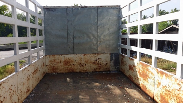 ขาย HINO 6 ล้อใหญ่ กระบะเหล็ก ยาว 7.20 เมตร พวงมาลัยพาวเวอร์ สภาพพร้อมใช้