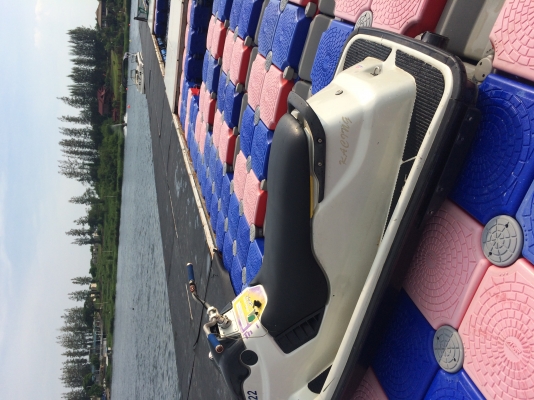 ซีดู800ของแต่งครบพร้อมเล่นลองน้ำแล้วแรงดีครับ