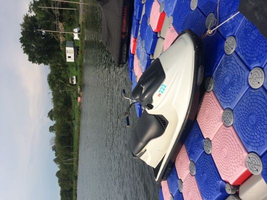 ซีดู800ของแต่งครบพร้อมเล่นลองน้ำแล้วแรงดีครับ