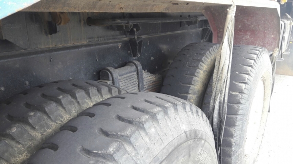 รถอีซุซุ 10 ล้อดั้ม FXZ 270 แรงม้า ปี 46.    สนใจติดต่อ  081 - 6079515