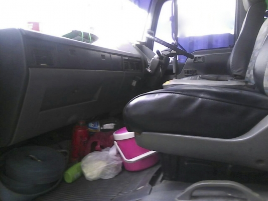 รถอีซุซุ 10 ล้อดั้ม FXZ 270 แรงม้า ปี 46.    สนใจติดต่อ  081 - 6079515