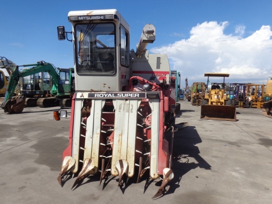 รถเกี่ยวข้าวมิตซุบิชิ รุ่น mc60 ญี่ปุ่น