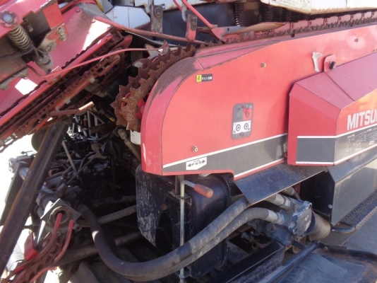 รถเกี่ยวข้าวมิตซุบิชิ รุ่น mc60 ญี่ปุ่น