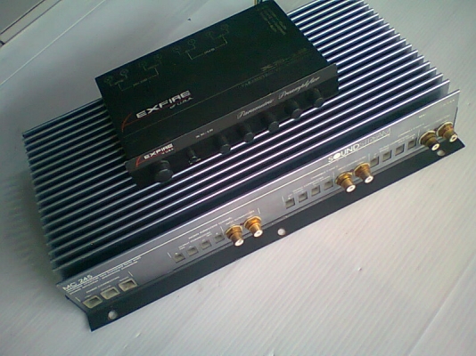 เพาเวอร์แอมป์ปรีแอมป์ของแท้ USA SOUNDSTREAM MC 245