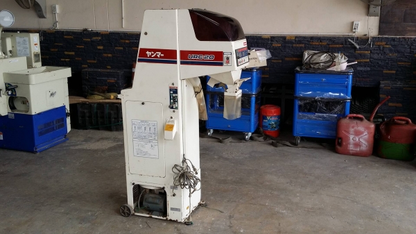 เครื่องชั่งพร้อมคัดแยกเมล็ด YANMAR  รุ่น URC20 เก่าญี่ปุ่น สภาพสวย เครื่องพร้อมใช้งาน