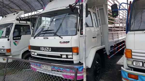 ร็อกกี้ 160แรง กระบะ 7.20 รถห้างคัสซีสวยจัดเดิมสนิท แอร์เย็น พร้อมใช้งาน