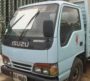 สีล้อ อีซูชุ NKR88ปี40 กะบะเรสทั้งลูก ยาว3.20ม สภาพดีสวยเดิมๆรถห้างแท้ ทะเบียนพร้อมโอน