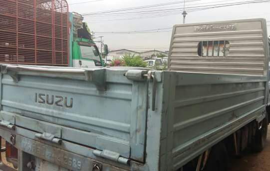 สีล้อ อีซูชุ NKR88ปี40 กะบะเรสทั้งลูก ยาว3.20ม สภาพดีสวยเดิมๆรถห้างแท้ ทะเบียนพร้อมโอน