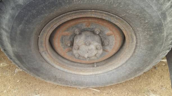 สีล้อ อีซูชุ NKR88ปี40 กะบะเรสทั้งลูก ยาว3.20ม สภาพดีสวยเดิมๆรถห้างแท้ ทะเบียนพร้อมโอน