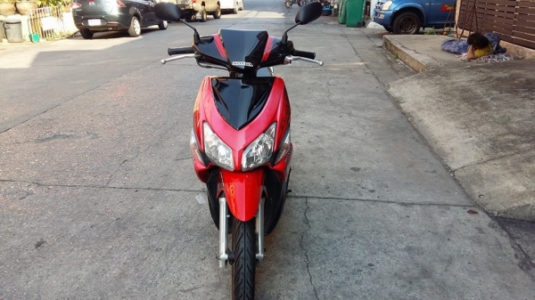 Click ปี 51 รถบ้าน สีแดง ดำ เครื่องเดิมๆ มีเล่ม เอกสารครบ ทดลองขับได้ทุกวัน โทร. 02-9165022,099-0812001