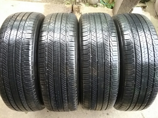 ยางMICHELIN รุ่น LATITUDE. 215 65R16ปี2015 ยางรถกระบะ รถตู้สภาพสวยมากๆ ดอกเยอะมากๆ