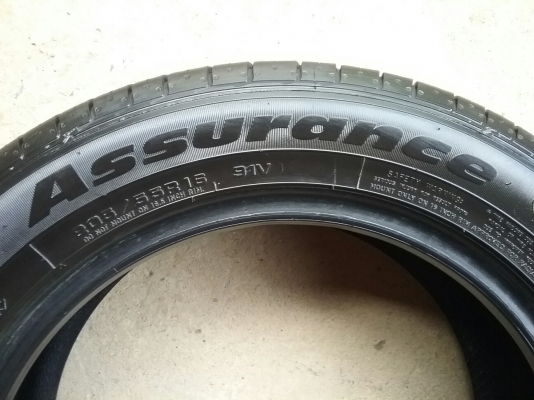 ยางGOODYEAR 205 55R16ลงพื้นปลายปี2015 ยางสภาพสวยมากๆ ดอกเต็มๆ ไม่มีปะ