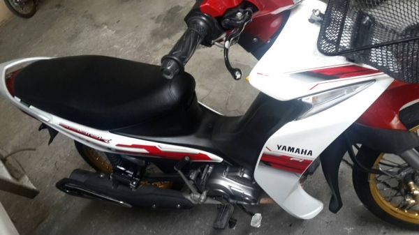 ขาย Yamaha Spark 115 i ปี 57 สตาร์ทมือ เครื่องดี ชุดสีดี เล่มพร้อมชุดโอน ขาย Yamaha Spark 115 i ปี 57 สตาร์ทมือ เครื่องดี ชุดสีดี เล่มพร้อมชุดโอน
