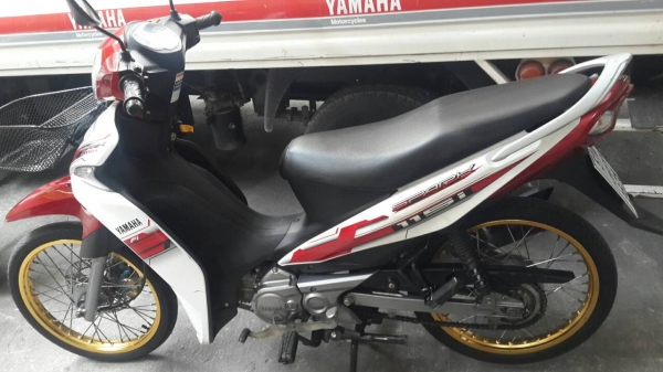 ขาย Yamaha Spark 115 i ปี 57 สตาร์ทมือ เครื่องดี ชุดสีดี เล่มพร้อมชุดโอน
