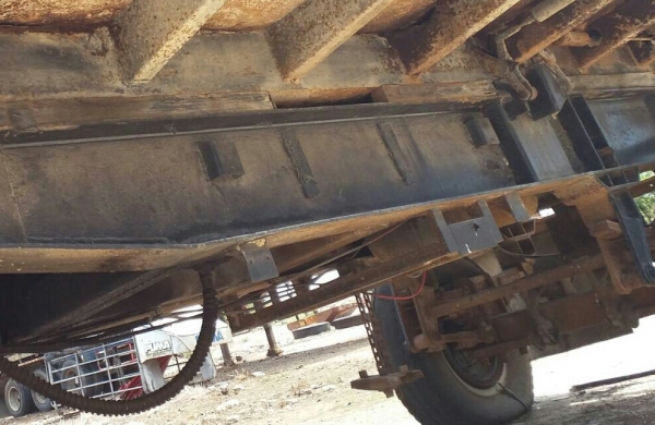 ขายถูกๆ 185,000บ ลูกพ่วง 2คาน ดั้มสามมิต ยาว6.20ม สภาพดี ยางมีครบจะประกอบไส่ไห้ พร้อมใช้งานเลย ทะเบียน ม.79 พร้อมโอน