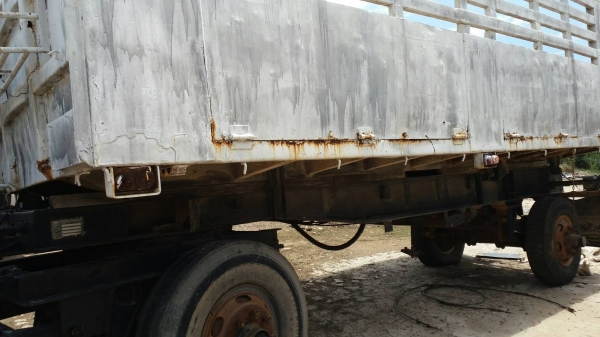 ขายถูกๆ 185,000บ ลูกพ่วง 2คาน ดั้มสามมิต ยาว6.20ม สภาพดี ยางมีครบจะประกอบไส่ไห้ พร้อมใช้งานเลย ทะเบียน ม.79 พร้อมโอน