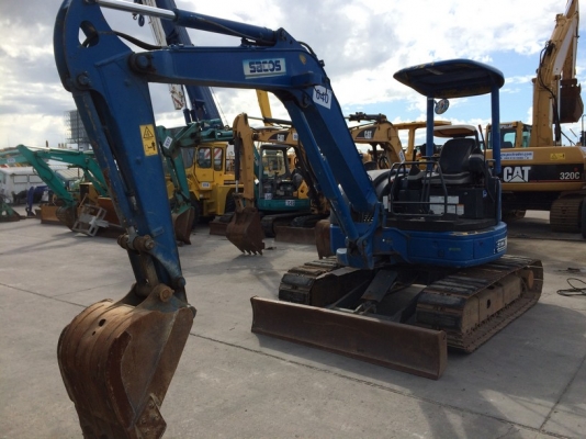 Komatsu PC40MR-2 SN: 11521 ปี 2006 นำเข้าจากญี่ปุ่น ไม่เคยใช้งานในไทย ราคาถูกครับ