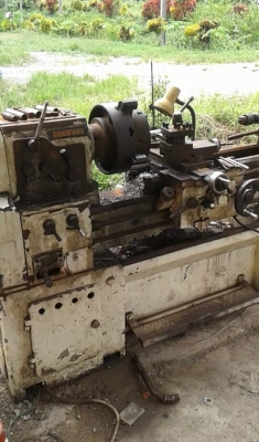 เครื่องกลึง goodway 5 ฟุต 4 เพลาเบรค ไฟบ้าน สภาพใช้งาน 0814583376