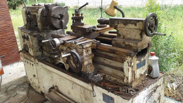 เครื่องกลึง goodway 5 ฟุต 4 เพลาเบรค ไฟบ้าน สภาพใช้งาน 0814583376