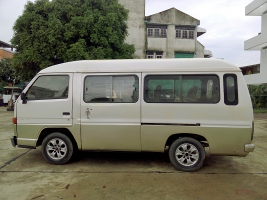 รถตู้อีซูซุ บัดดี ปี96เครื่อง1J vvti ใช้gasและน้ำมัน ออโต48000