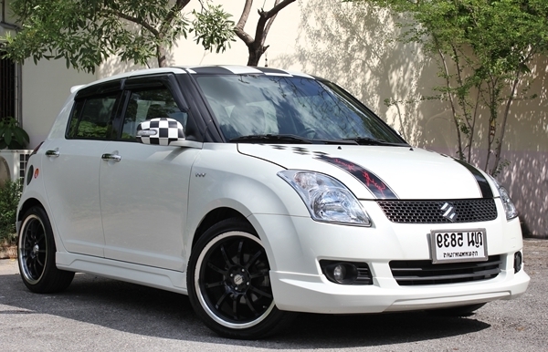 วิ่ง 4x,xxxโล ตัวTop บิดStart ชุดแต่งสปอร์ตทั้งคัน รถสวยจัดค่ะ