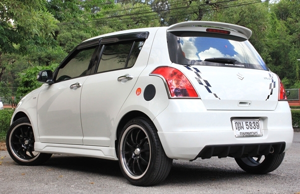 วิ่ง 4x,xxxโล ตัวTop บิดStart ชุดแต่งสปอร์ตทั้งคัน รถสวยจัดค่ะ