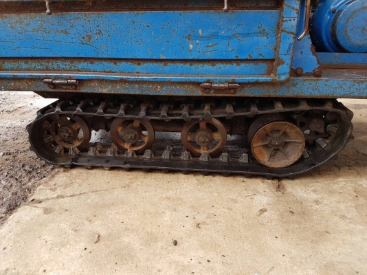 ขายรถบรรทุกตีนตะขาบแทรคยางนั่งขับเก่านอก