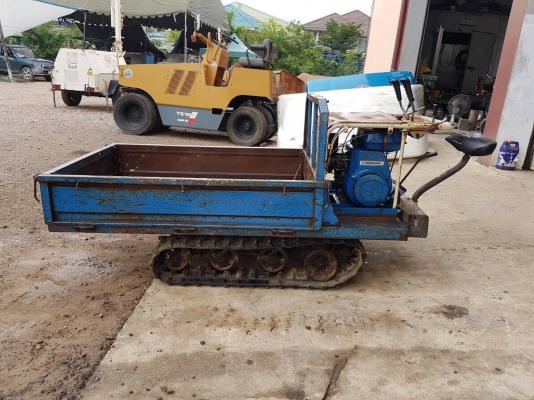 ขายรถบรรทุกตีนตะขาบแทรคยางนั่งขับเก่านอก