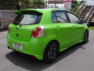 TOYOTA YARIS 1.5 AUTO ปี 2010 รถเจ้าของเดียว วิ่งน้อย พร้อมใช้ T.086-527-9533