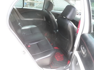 TOYOTA YARIS 1.5 AUTO ปี 2010 รถเจ้าของเดียว วิ่งน้อย พร้อมใช้ T.086-527-9533