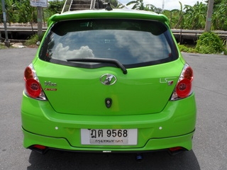 TOYOTA YARIS 1.5 AUTO ปี 2010 รถเจ้าของเดียว วิ่งน้อย พร้อมใช้ T.086-527-9533